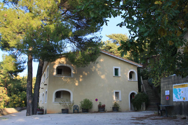 Salle de réception pour mariages et séminaires à La Pousterle de Sabran