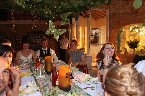 Chalet en pierre et bois avec terrasse privative à La Pousterle